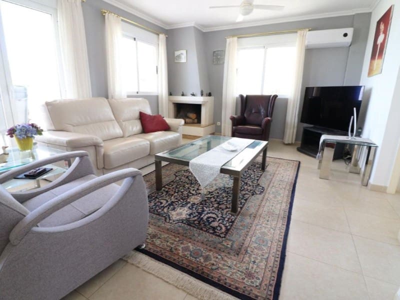 3 slaapkamer Villa te koop in Almoradi met zwembad - € 585.000 (Ref: 9984922)