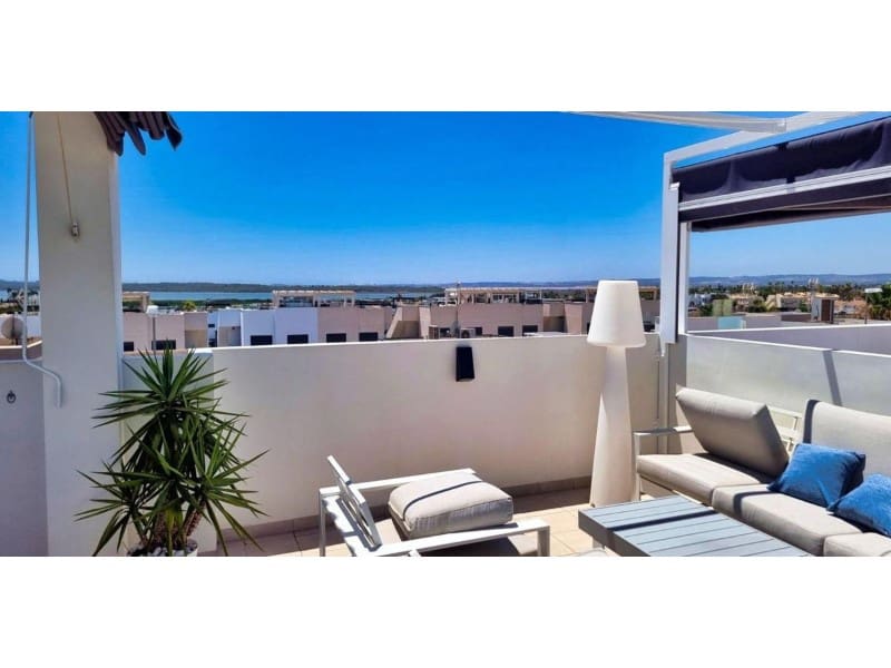 Chalet de 2 habitaciones en Benijófar en venta con piscina - 324.900 € (Ref: 9984923)