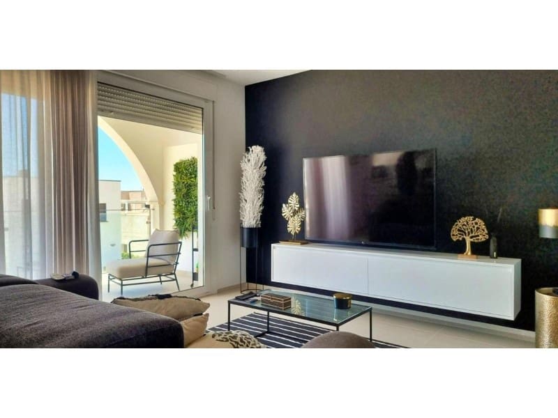 Chalet de 2 habitaciones en Benijófar en venta con piscina - 324.900 € (Ref: 9984923)