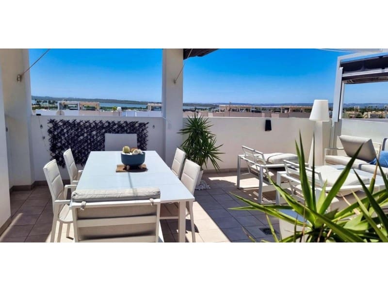 Chalet de 2 habitaciones en Benijófar en venta con piscina - 324.900 € (Ref: 9984923)