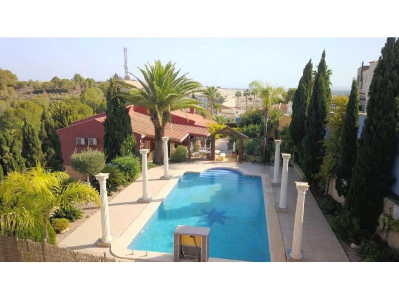 3 slaapkamer Villa te koop in Almoradi met zwembad - € 549.500 (Ref: 9984930)