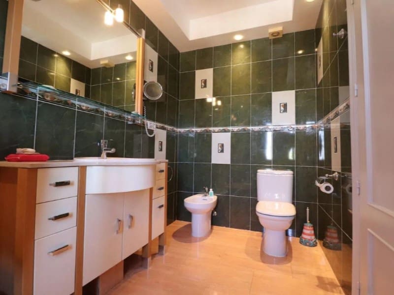 3 slaapkamer Villa te koop in Almoradi met zwembad - € 549.500 (Ref: 9984930)
