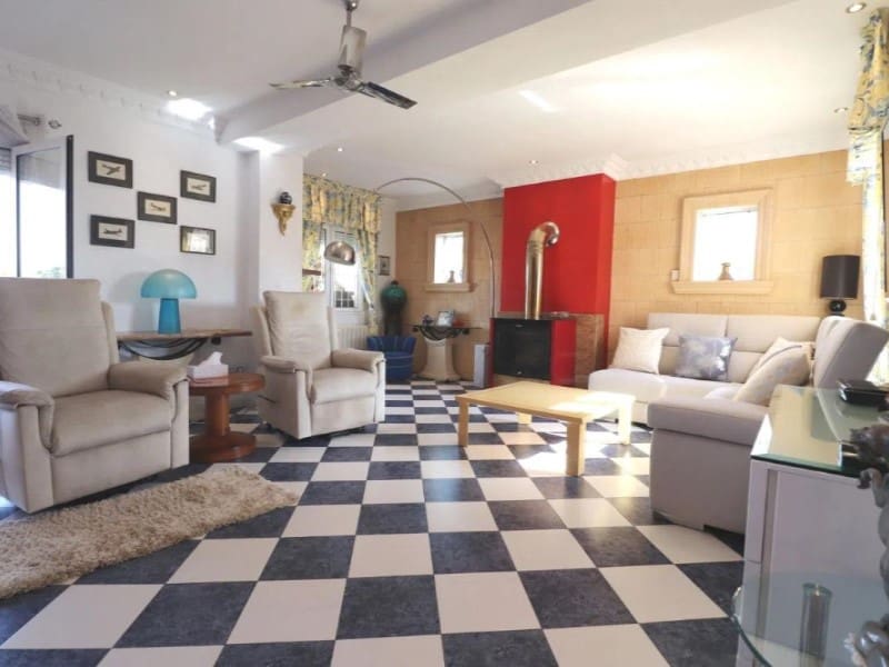 3 slaapkamer Villa te koop in Almoradi met zwembad - € 549.500 (Ref: 9984930)