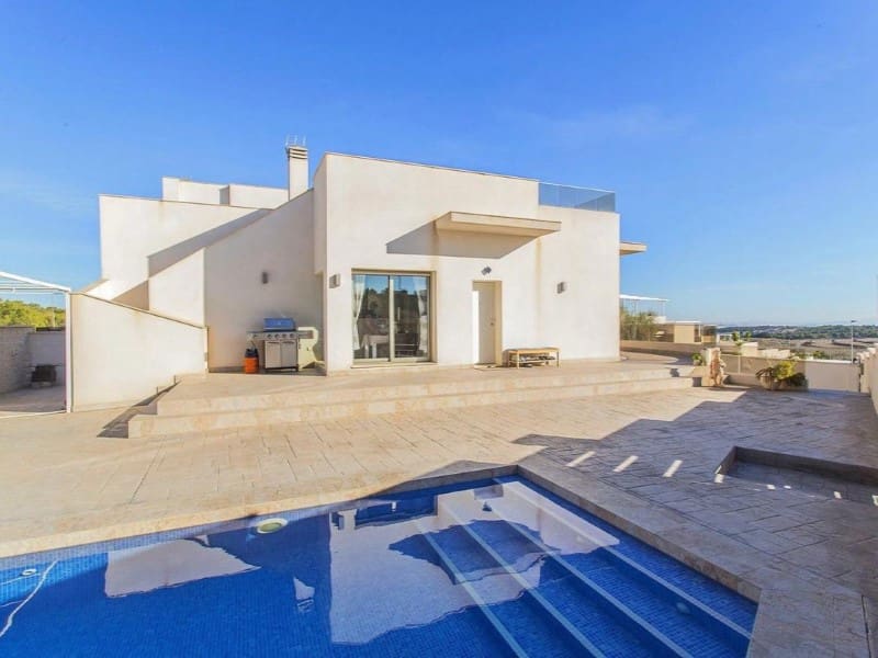 3 bedroom Villa for sale in San Miguel de Salinas with pool - € 682,500 (Ref: 9984937)