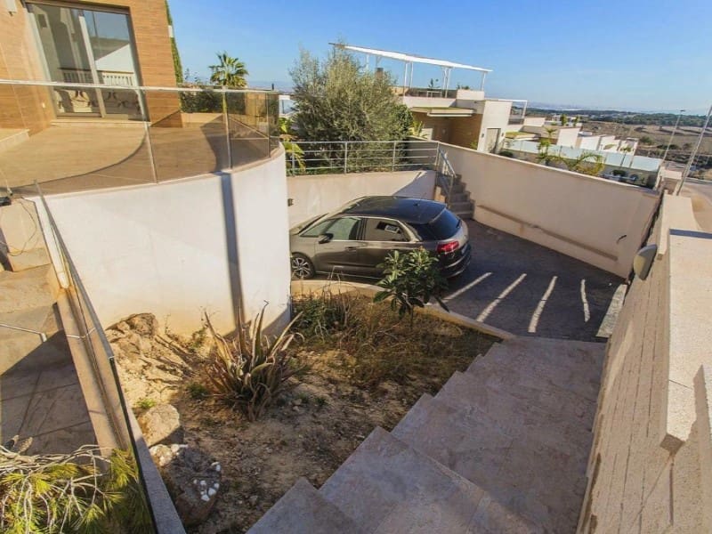 3 bedroom Villa for sale in San Miguel de Salinas with pool - € 682,500 (Ref: 9984937)