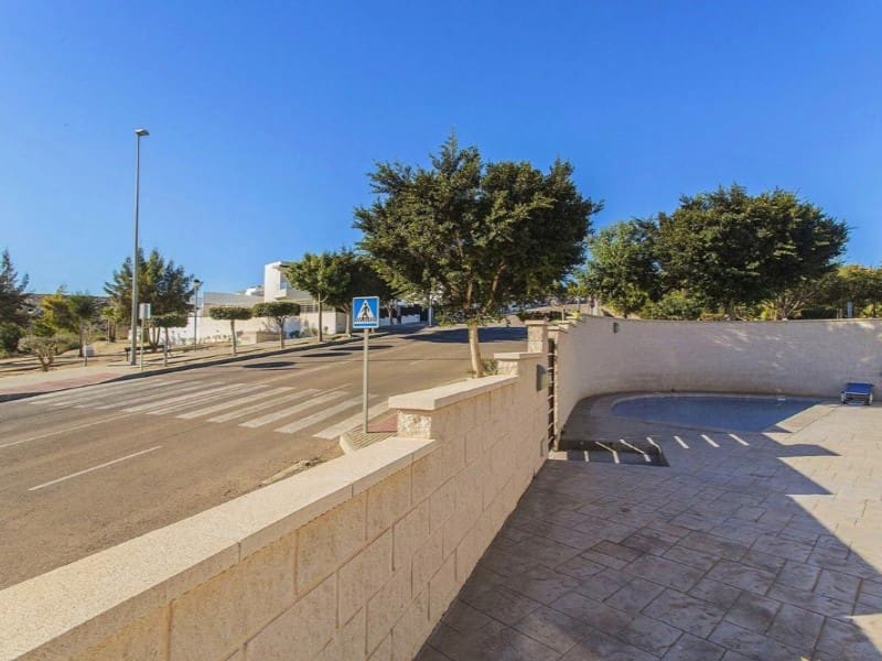3 bedroom Villa for sale in San Miguel de Salinas with pool - € 682,500 (Ref: 9984937)