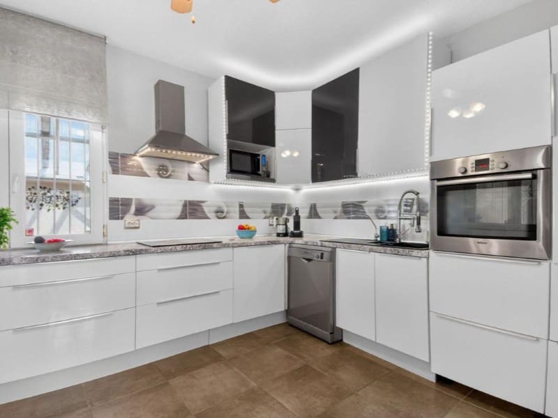 3 soveværelse Villa til salg i San Miguel de Salinas - € 329.500 (Ref: 9984938)