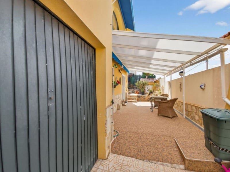 3 soveværelse Villa til salg i San Miguel de Salinas - € 329.500 (Ref: 9984938)