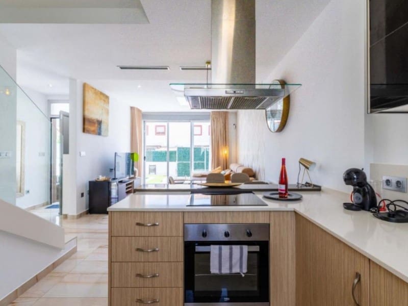 3 soveværelse Villa til salg i Rojales med swimmingpool - € 399.000 (Ref: 9984942)
