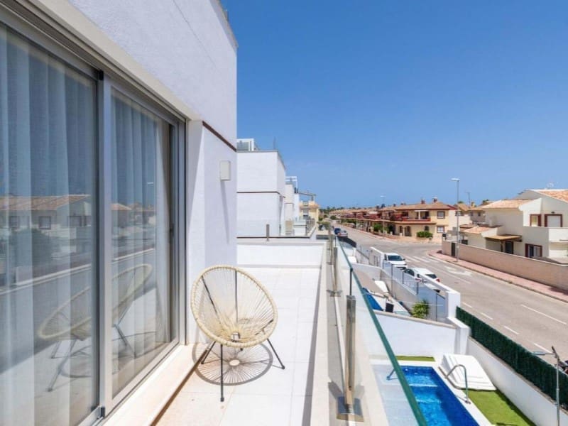 3 soveværelse Villa til salg i Rojales med swimmingpool - € 399.000 (Ref: 9984942)