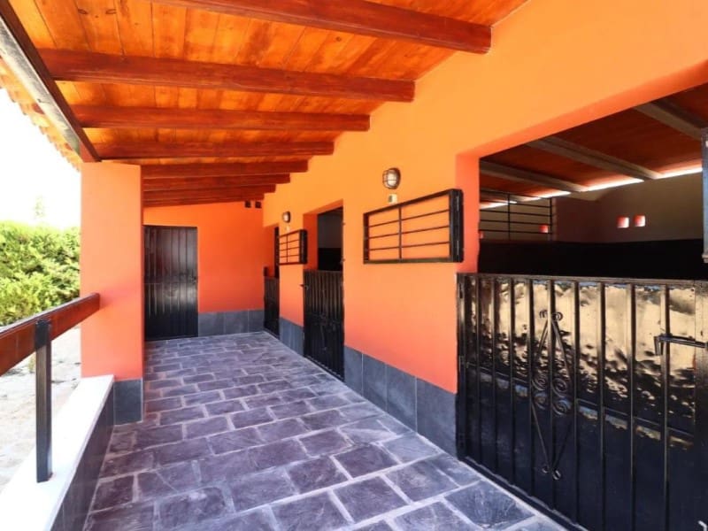 6 soveværelse Villa til salg i Almoradi med swimmingpool - € 595.000 (Ref: 9984943)