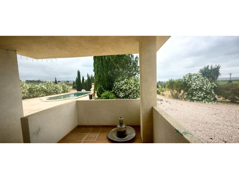 3 soveværelse Villa til salg i Pinoso med swimmingpool - € 375.000 (Ref: 9984944)