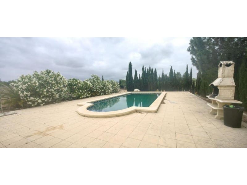 3 soveværelse Villa til salg i Pinoso med swimmingpool - € 375.000 (Ref: 9984944)