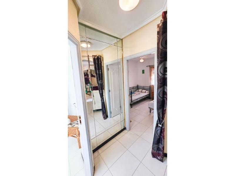 2 camera da letto Villa in vendita in Torrevieja con piscina - 176.000 € (Rif: 9984947)
