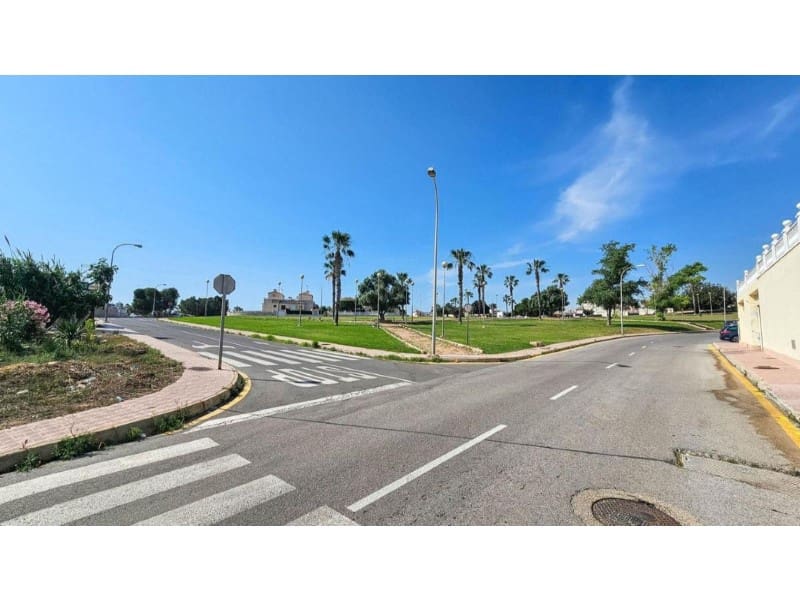 2 camera da letto Villa in vendita in Torrevieja con piscina - 176.000 € (Rif: 9984947)
