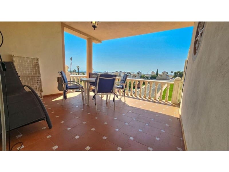 2 camera da letto Villa in vendita in Torrevieja con piscina - 176.000 € (Rif: 9984947)