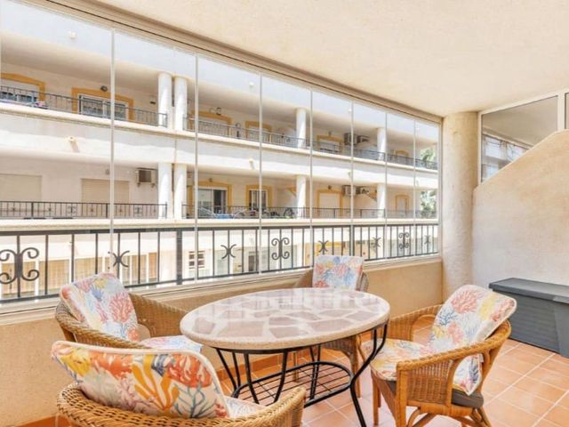 2 bedroom Apartment for sale in Orihuela ciudad, Orihuela with pool - € 149,000 (Ref: 9986821)