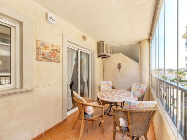 2 bedroom Apartment for sale in Orihuela ciudad, Orihuela with pool - € 149,000 (Ref: 9986821)