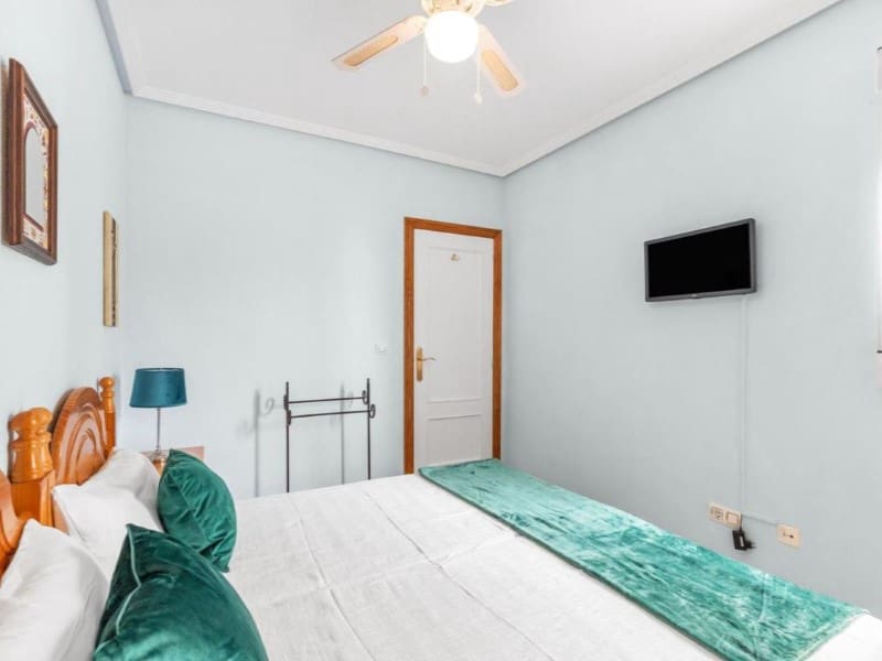 2 bedroom Apartment for sale in Orihuela with pool - € 149,000 (Ref: 9986821)