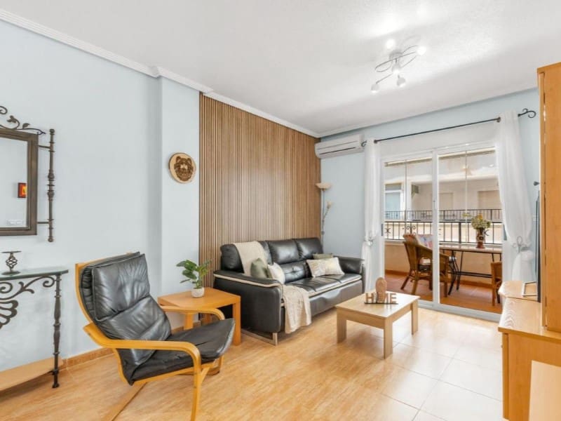 2 bedroom Apartment for sale in Orihuela with pool - € 149,000 (Ref: 9986821)