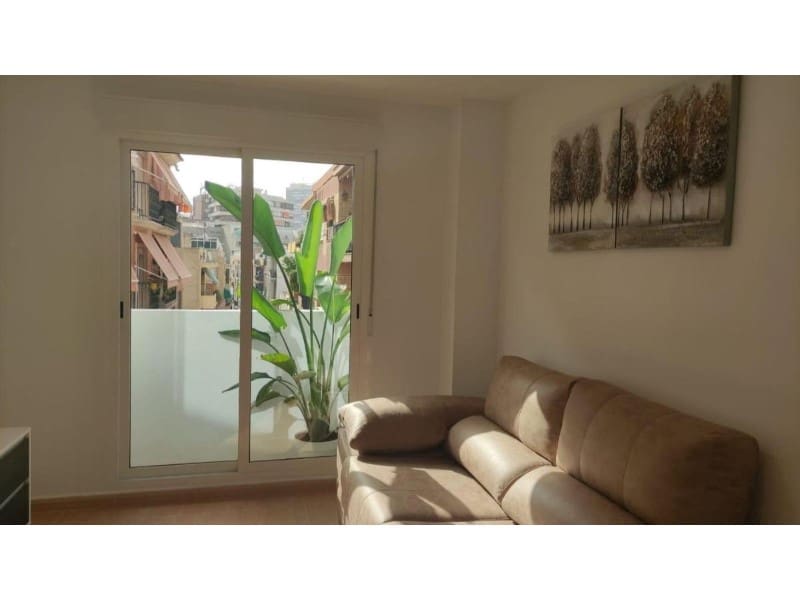 2 slaapkamer Appartement te koop in Alicante stad - € 270.000 (Ref: 9990650)