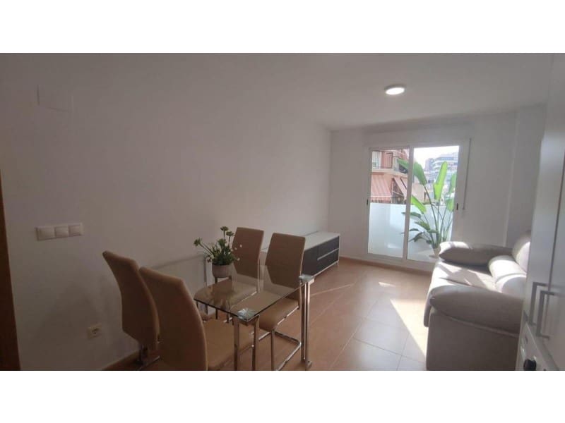 2 slaapkamer Appartement te koop in Alicante stad - € 270.000 (Ref: 9990650)