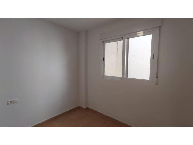 2 slaapkamer Appartement te koop in Alicante stad - € 270.000 (Ref: 9990650)