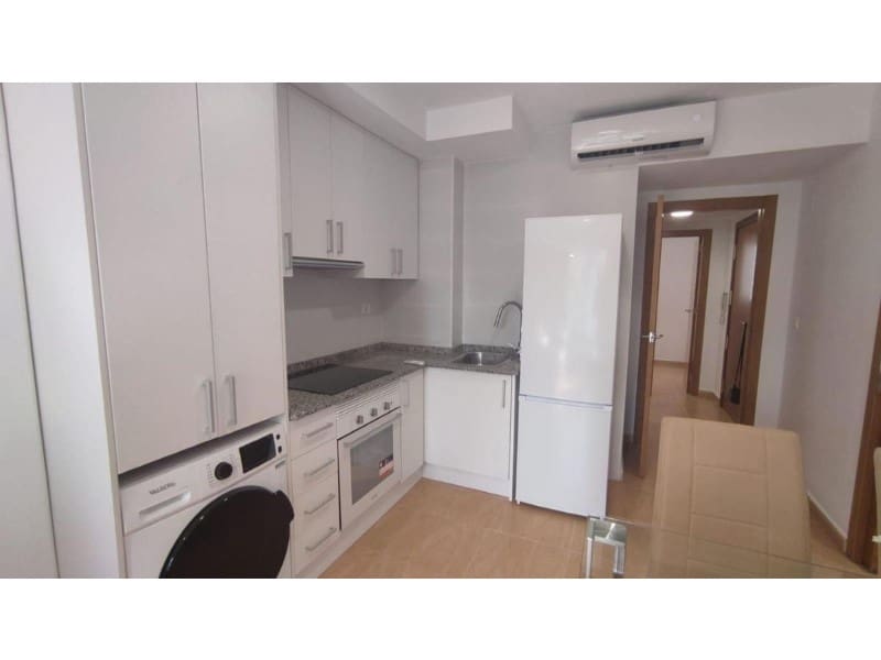 2 slaapkamer Appartement te koop in Alicante stad - € 270.000 (Ref: 9990650)