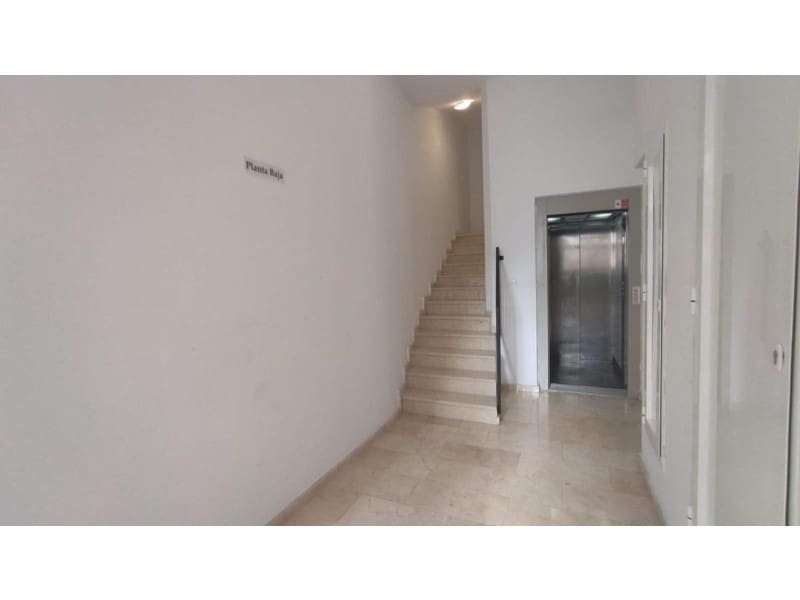 2 slaapkamer Appartement te koop in Alicante stad - € 270.000 (Ref: 9990650)
