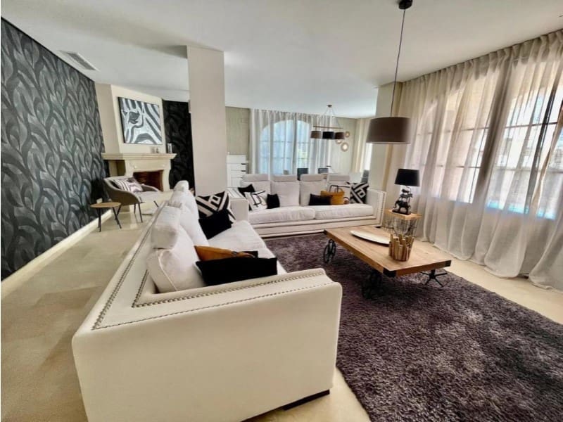 3 slaapkamer Villa te koop in Finestrat met zwembad - € 680.000 (Ref: 9990659)