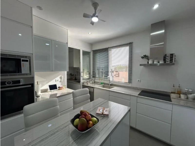 3 quarto Apartamento para venda em La Villajoyosa / Vila Joiosa com piscina - 580 000 € (Ref: 9990662)