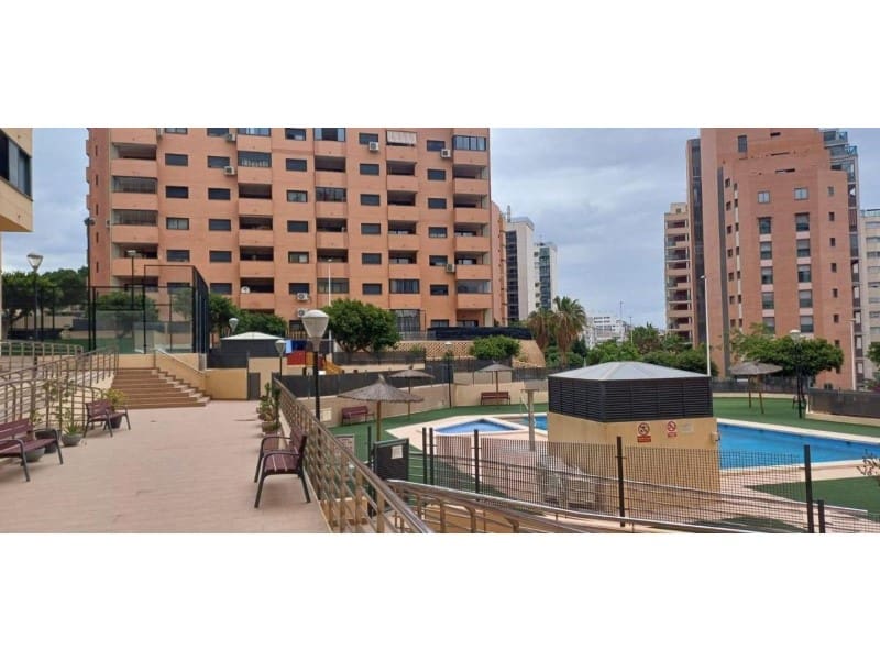 1 bedroom Apartment for sale in La Villajoyosa / Vila Joiosa with pool - € 230,000 (Ref: 9990663)