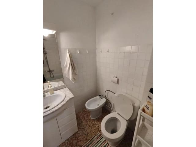 3 quarto Apartamento para venda em Juan XXIII, Alicante cidade - 140 000 € (Ref: 9990664)