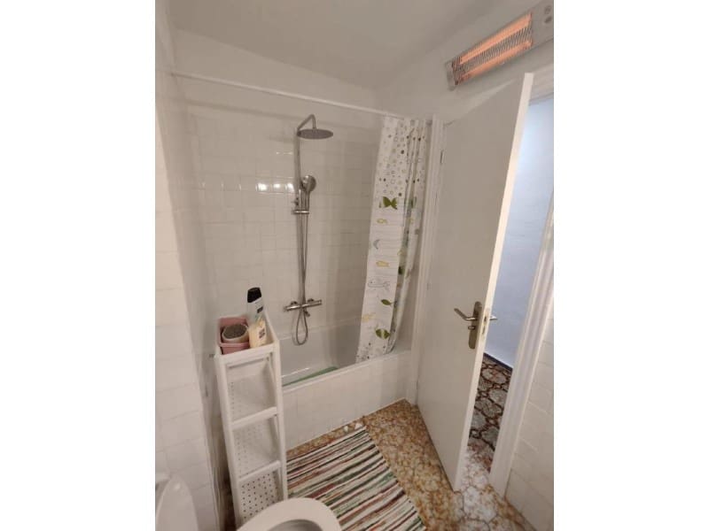 3 quarto Apartamento para venda em Alicante cidade - 140 000 € (Ref: 9990664)