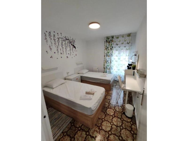 3 quarto Apartamento para venda em Alicante cidade - 140 000 € (Ref: 9990664)
