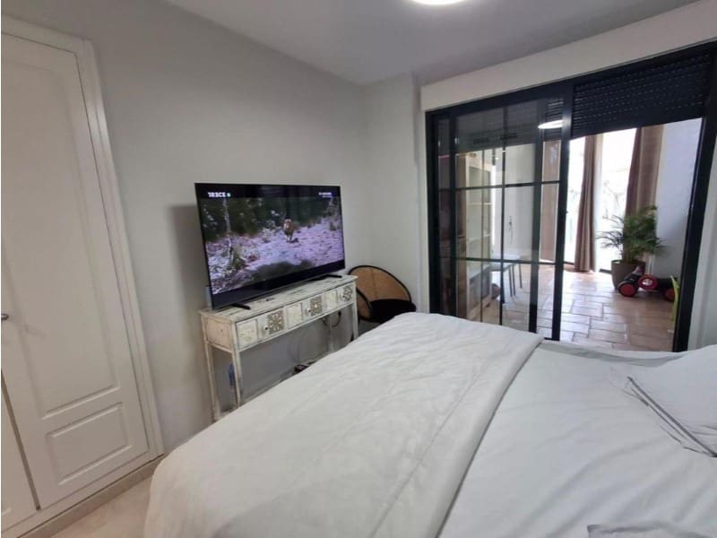 2 bedroom Apartment for sale in Finestrat with pool - € 437,000 (Ref: 9990666)