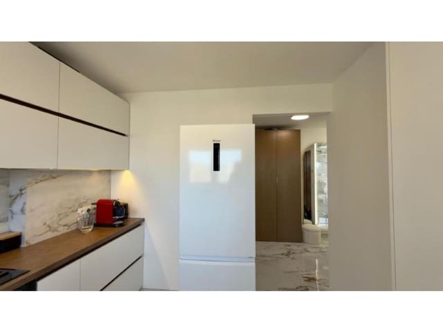3 quarto Apartamento para venda em Playa Poniente, Benidorm com piscina - 520 000 € (Ref: 9990671)