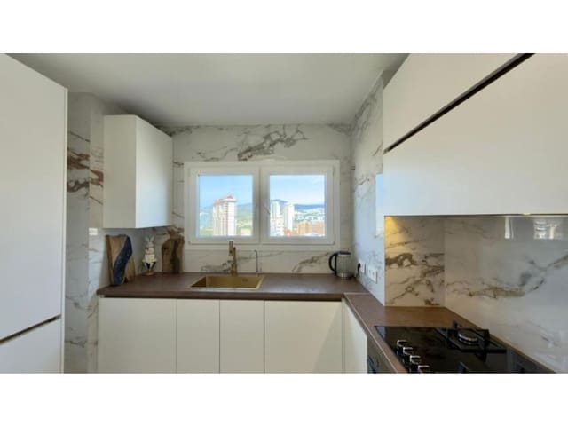 3 quarto Apartamento para venda em Playa Poniente, Benidorm com piscina - 520 000 € (Ref: 9990671)