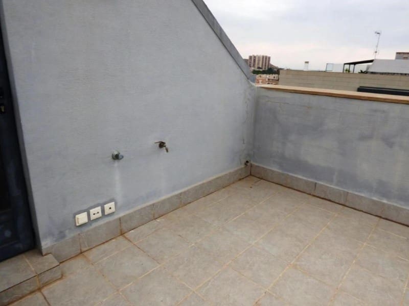 4 makuuhuone Huoneisto myytävänä paikassa Alicante kaupunki mukana uima-altaan - 449 000 € (Ref: 9990672)