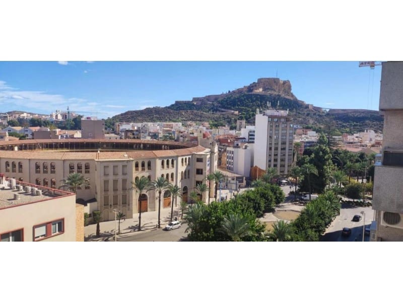 2 soveværelse Lejlighed til salg i Alicante by - € 280.000 (Ref: 9990673)