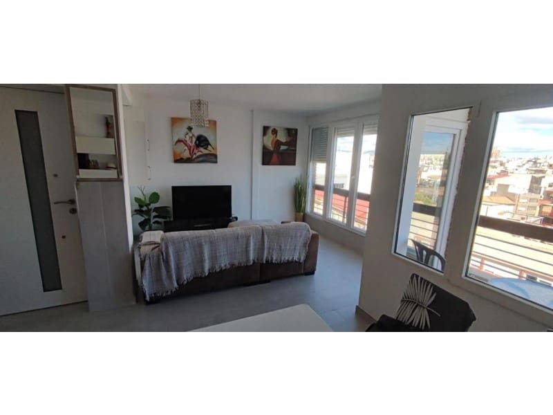2 soveværelse Lejlighed til salg i Alicante by - € 280.000 (Ref: 9990673)