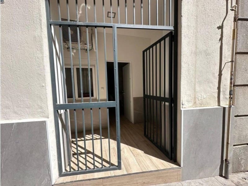 2 makuuhuone Huoneisto myytävänä paikassa Alicante kaupunki - 222 000 € (Ref: 9990680)