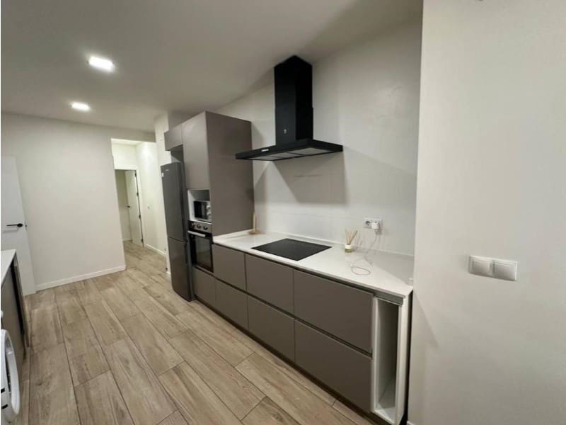 2 makuuhuone Huoneisto myytävänä paikassa Alicante kaupunki - 222 000 € (Ref: 9990680)