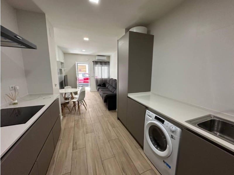 2 makuuhuone Huoneisto myytävänä paikassa Alicante kaupunki - 222 000 € (Ref: 9990680)