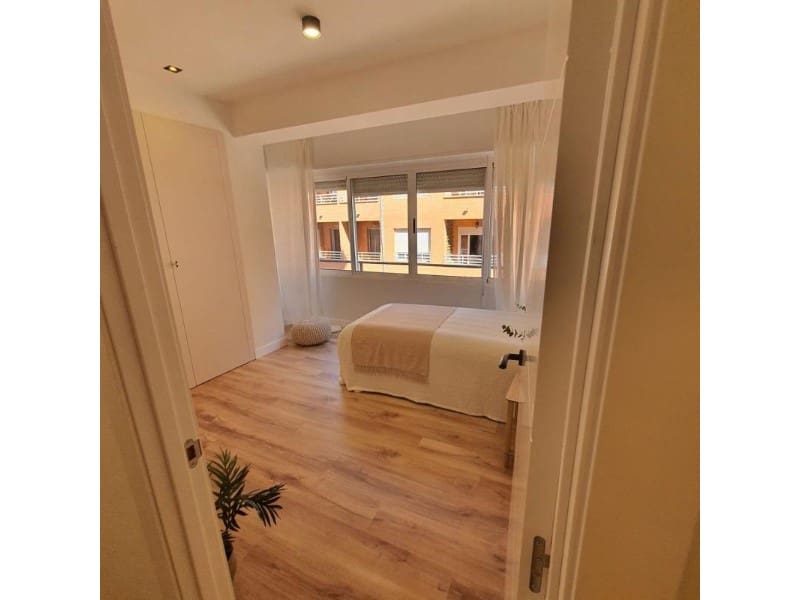 3 Zimmer Apartment zu verkaufen in Alicante / Alacant Stadt - 440.000 € (Ref: 9995087)