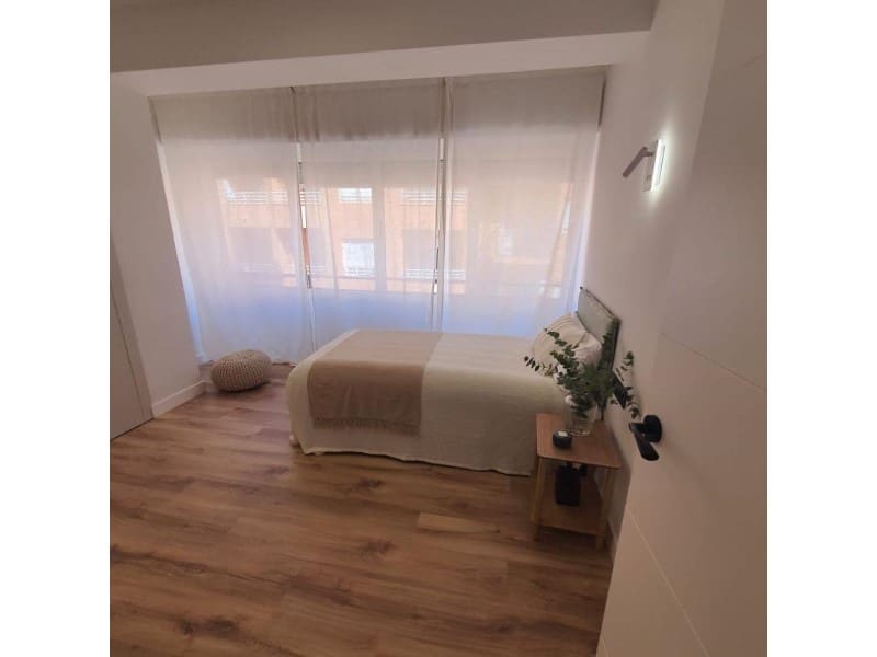 3 Zimmer Apartment zu verkaufen in Alicante / Alacant Stadt - 440.000 € (Ref: 9995087)