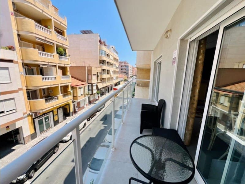 3 sypialnia Apartament na sprzedaż w Torrevieja - 300 000 € (Ref: 9995089)