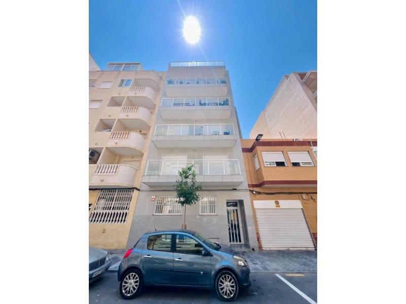 3 sypialnia Apartament na sprzedaż w Torrevieja - 300 000 € (Ref: 9995089)
