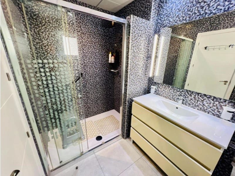 3 sypialnia Apartament na sprzedaż w Torrevieja - 300 000 € (Ref: 9995089)