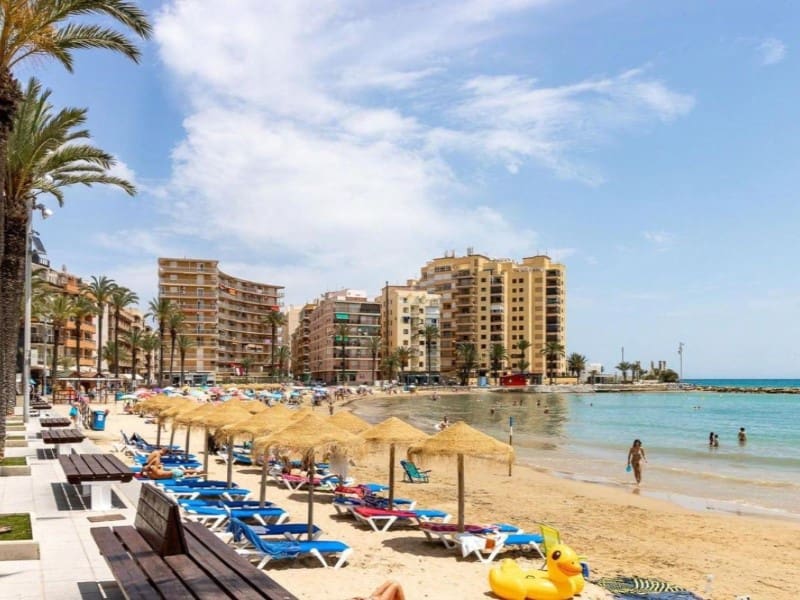 3 sypialnia Apartament na sprzedaż w Torrevieja - 300 000 € (Ref: 9995089)